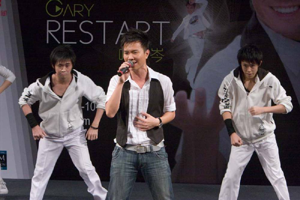 gary and male dancers