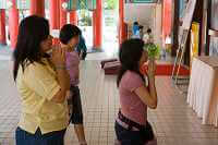 people praying four